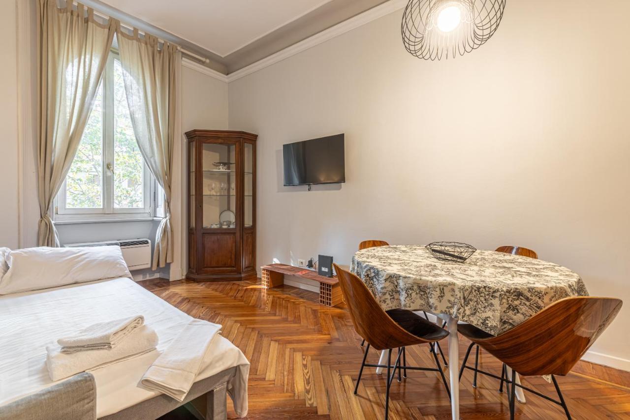 Monte Nero Charme Apartment Milan Exterior photo